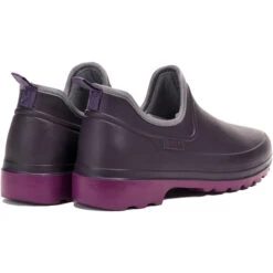 2023 Aigle Taden Plus 2 Clog NB5914 - Aubergine / Dahlia -Ariat Shop 202320Aigle20Taden20Plus20220Clog20NB591420 20Aubergine20Dahlia20Back.700x700