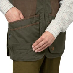 2023 Harkila Mens Rannoch HSP Shooting Waistcoat 110117178 - Willow Green Colour Willow Green -Ariat Shop 202320Harkila20Mens20Rannoch20HSP20Shooting20Waistcoat2011011717820 20Willow20Green20Close20Up202.700x700