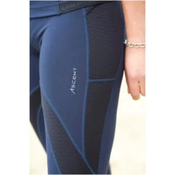2022 Ariat Womens Ascent HG Tight 10039868 - Navy 11 2022 Ariat Womens Ascent HG Tight 10039868 - Navy -Ariat Shop 4238 S21 WMS ENGL Germany AE G5A8702 RTL.700x700