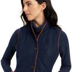 2023 Ariat Womens Woodside 2.0 Vest 10041244 - Navy -Ariat Shop 4720 F22 WMS ENGL 10041244 detail01.700x700