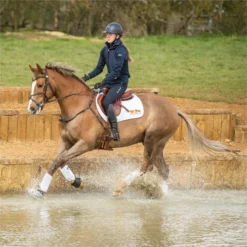 2022 Equilibrium Tri-Zone Impact Sports Boots Hind EQB11 - White -Ariat Shop 5587 202220Equilibrium20Tri Zone20Impact20Sports20Boots20EQB1020 20White20Main20Lifestyle201.700x700