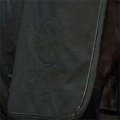 2022 Eskadron Jersey Fauxfur Sweat Rug 128673285190 - Dark Olive -Ariat Shop 5697 202220Eskadron20Jersey20Fauxfur20Sweat20Rug2012867328519020 20Dark20Olive20Close20Up203.700x700