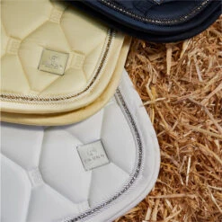 2023 Eskadron Glossy Crystal Saddle Cloth & Mesh Evo-Wool Tendon Boots Bundle 218131555131 - White -Ariat Shop 6326 632620Lifestyle203.700x700