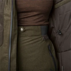 2023 Seeland Womens Avail Aya Insulated Jacket 10022064 - Pine Green / Demitasse Brown -Ariat Shop 6727 202320Seeland20Womens20Avail20Aya20Insulated20Jacket201002206420 20Pine20Green202020Demitasse20Brown20Close20Up202.700x700