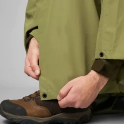 2023 Seeland Taxus Rain Poncho 1002189 - Martini Olive -Ariat Shop 6849 202320Seeland20Mens20Taxus20Rain20Poncho20100218920 20Martini20Olive206.700x700